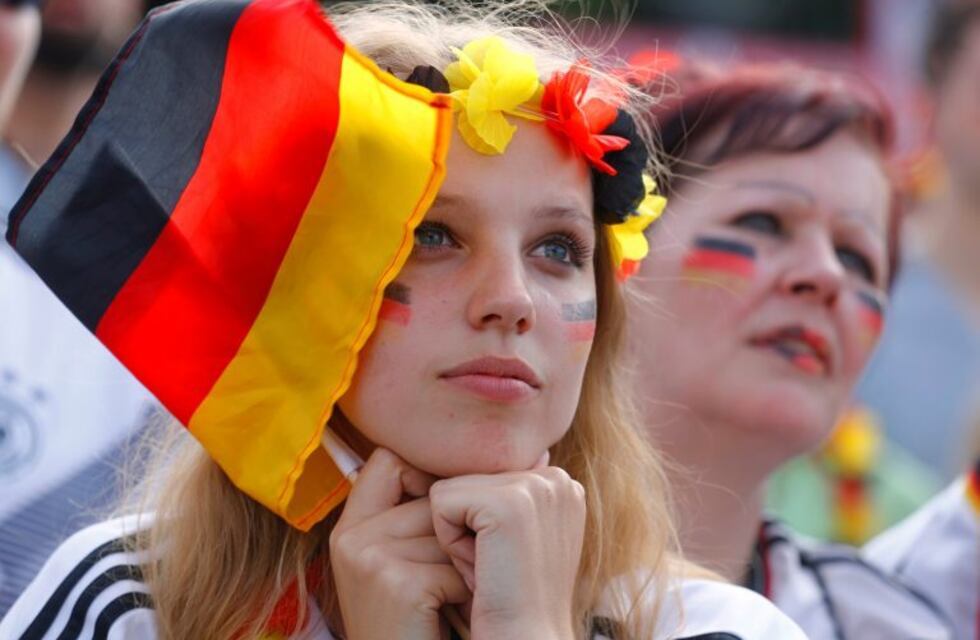 Alemania y México, con fiesta en las tribunas