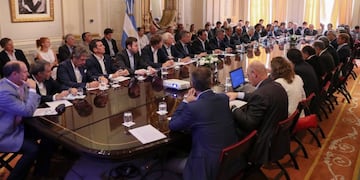 Gustavo Valdés estuvo con Mauricio Macri en la Mesa Forestal