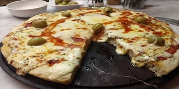 Pizza de muzzarella\u002E