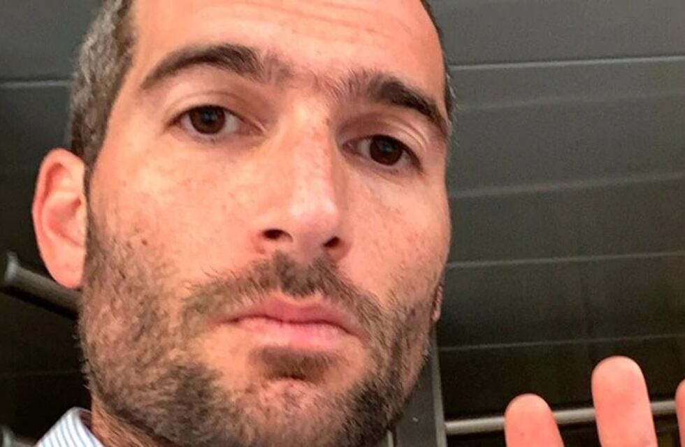 Imputaron al exfuncionario Sbarra en cuyo escritorio encontraron 10.000 dólares