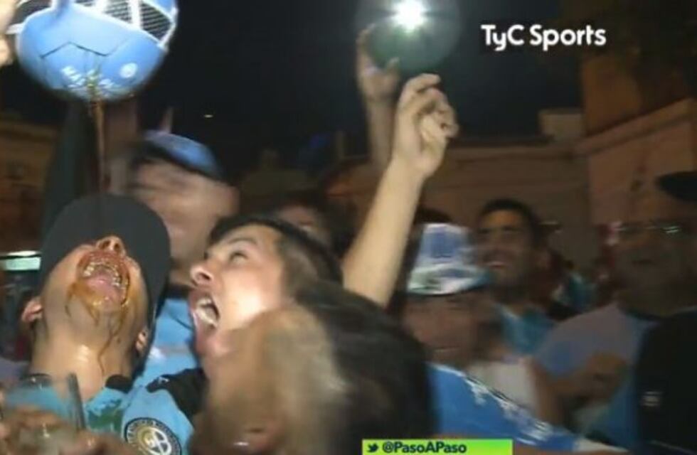 Video: Willy Magia le sacó fernet a una pelota de la B y hace campaña para ir al Mundial