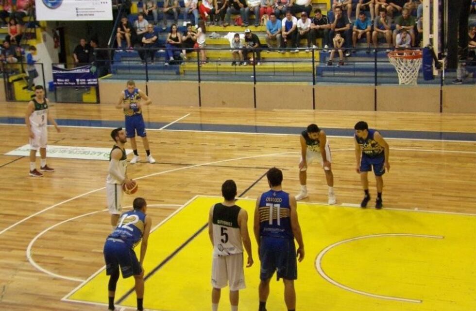 Derrota del equipo de Manuel Olocco ante Villa Mitre