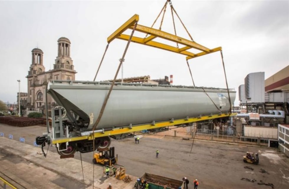 Llegaron desde China 156 nuevos vagones de carga para los ferrocarriles San Martín y Belgrano