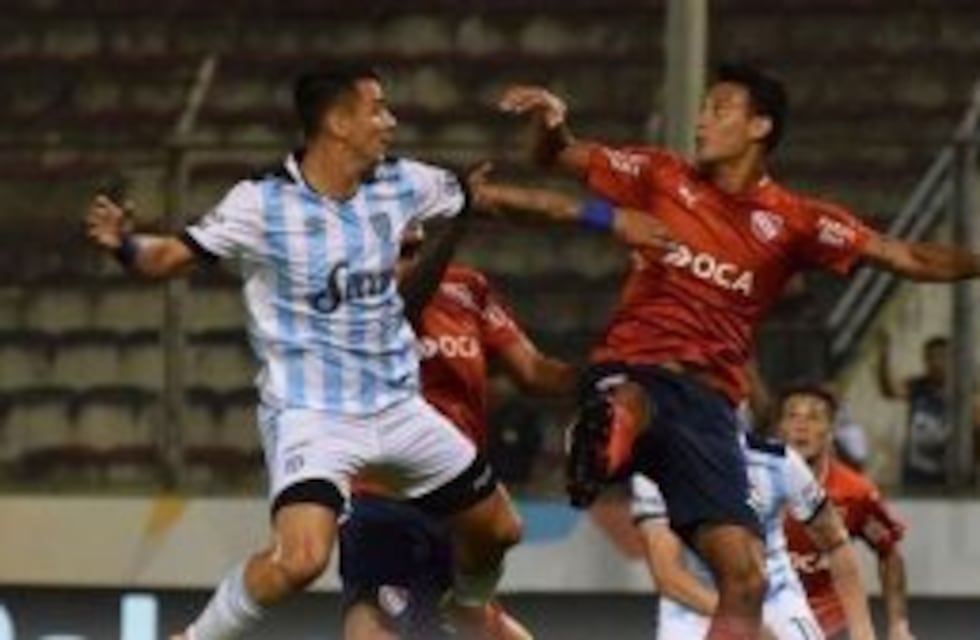 En el debut de Holan, Independiente igualó 0-0 con Atlético Tucumán