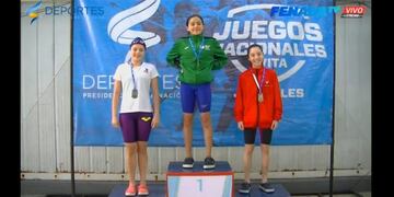 Agustina Nuñez de Arroyito Medalla de Plata Juegos Evita