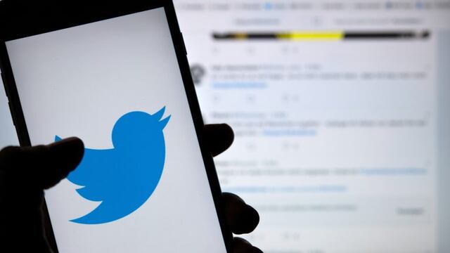 El logo de Twitter en un teléfono móvil (Foto: Monika Skolimowska/dpa)