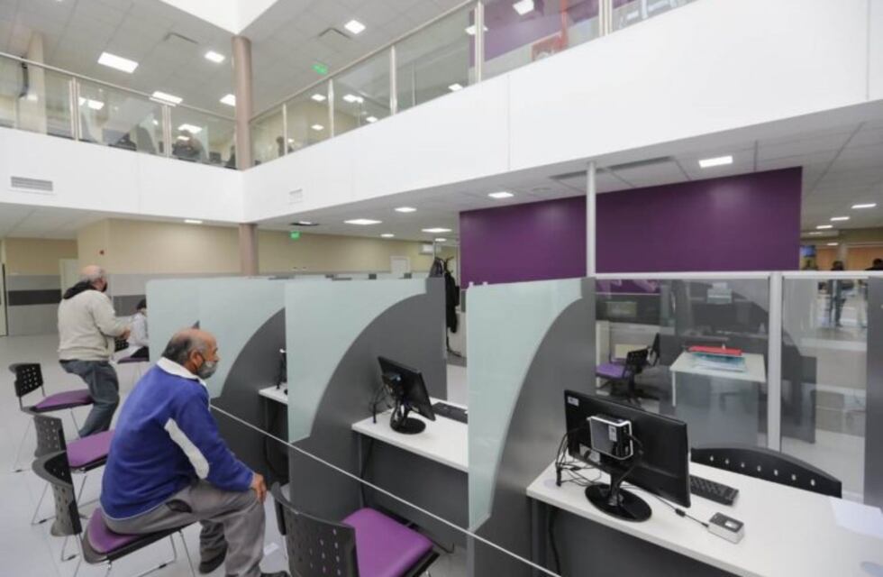 Conflicto: OSEP no regularizó las deudas y los médicos suspendieron las prestaciones