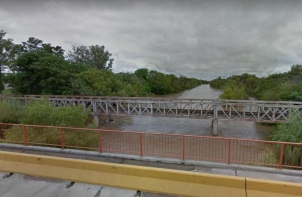 Investigan la muerte de un hombre hallado en el Río Segundo