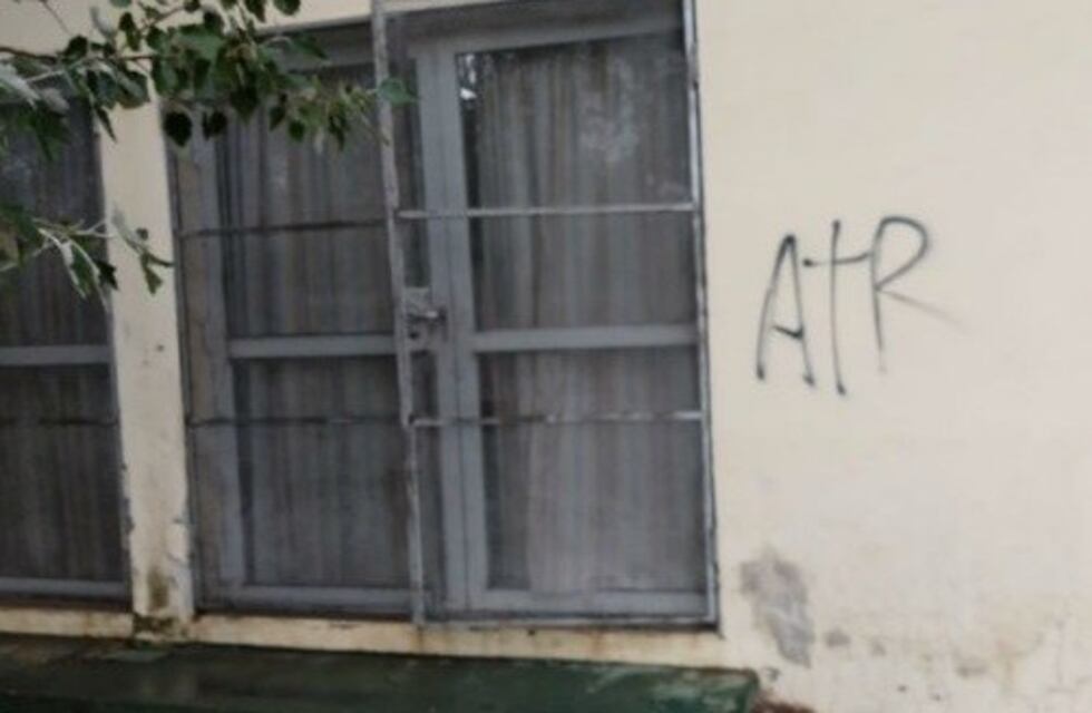 Ola de robos en zona oeste: asaltaron el CIC y se llevaron hasta las botellas de aceite