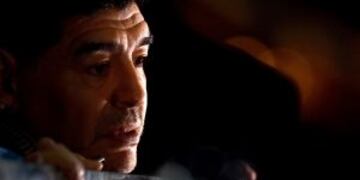 DYN06, ZAGREB, 26/11/16, DIEGO MARADONA PRESENTE EN EL ESTADIO ARENA ZAGREB, PARA ASISTIR AL SEGUNDO DIA DE LA SERIE POR LA FINAL DE LA COPA DAVIS QUE ENFRENTA AL LA ARGENTINA CON CROACIA.rnFOTO: DYN/PABLO AHARONIAN/ENVIADO ESPECIAL. zagreb croacia diego armando maradona campeonato torneo copa davis 2016 tenis partido dobles partido final tenistas equipo croacia argentina