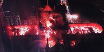 Se incendia la Catedral de Notre Dame\u002E (AFP)