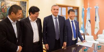 El Gobernador de Jujuy con ejecutivos chinos