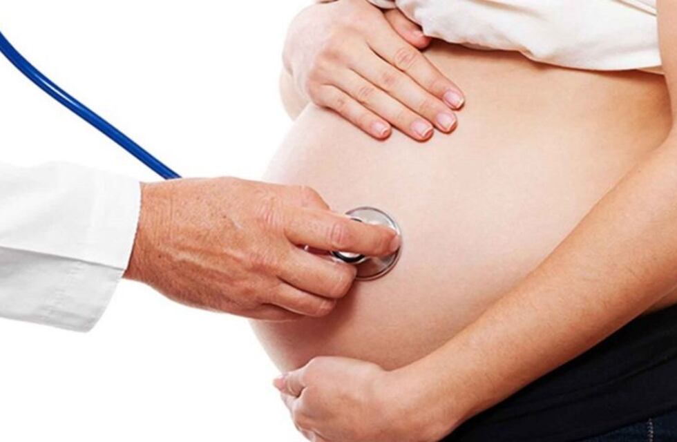 Una mujer dará a luz a su nieto para que su hija cumpla su sueño de ser madre