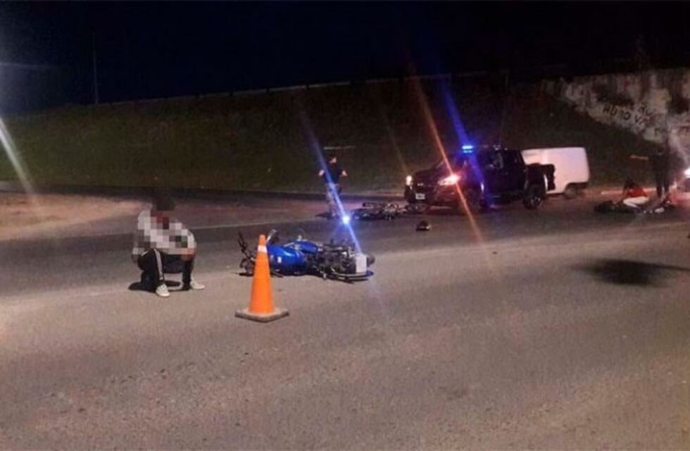 Un joven resultó herido en un accidente de motociclistas