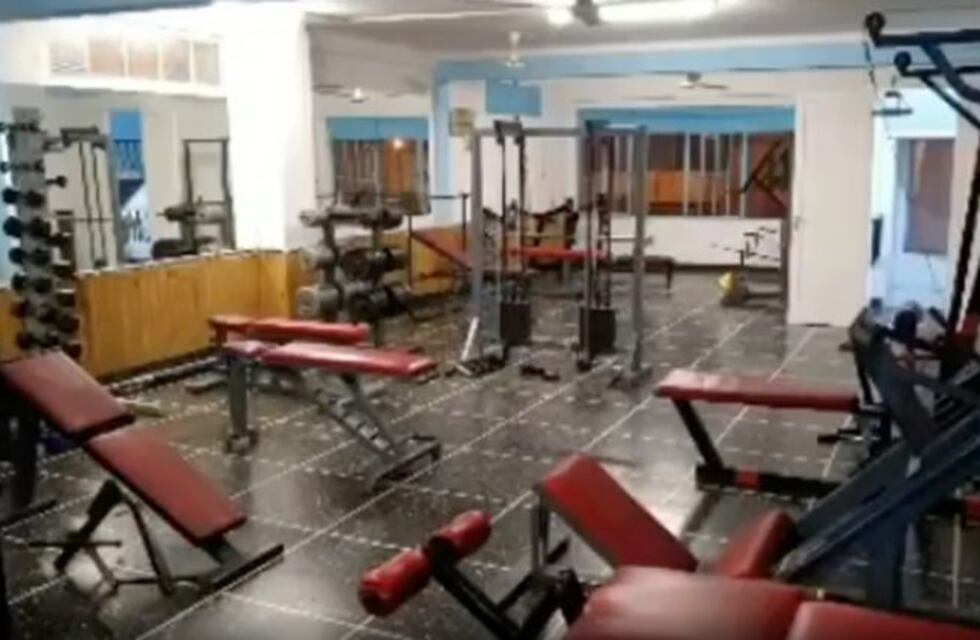 Desde hoy vuelven gimnasios, natatorios y las mesas adentro en locales gastronómicos