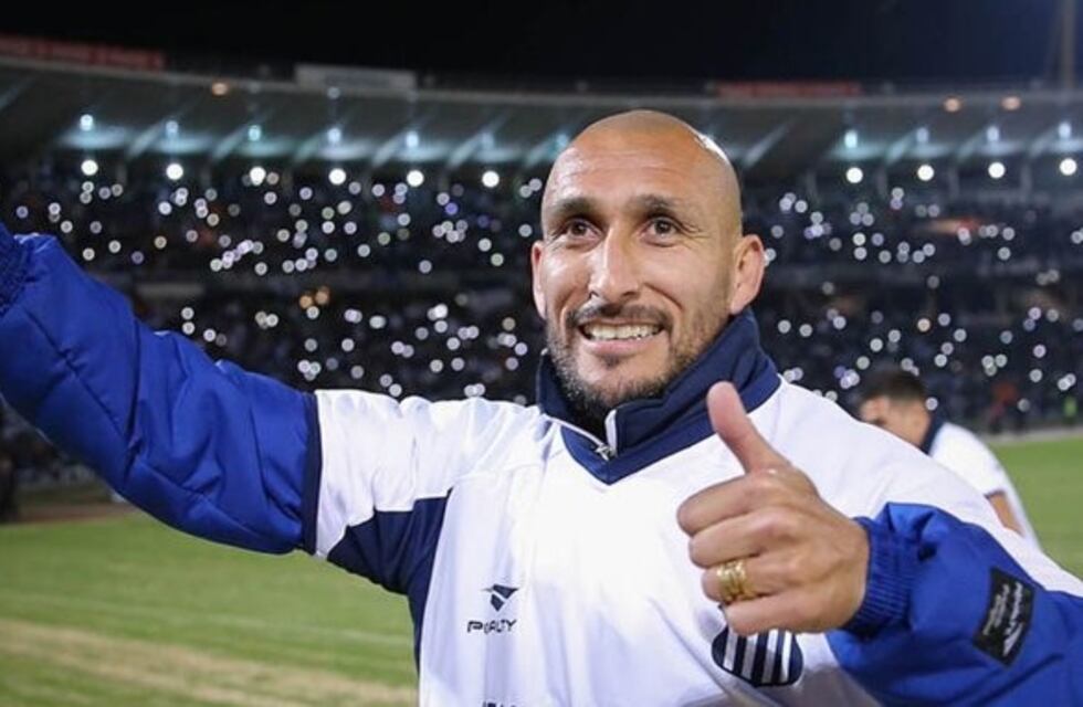 El fútbol saluda al Cholo Guiñazú, que ya es "motor 4.1"