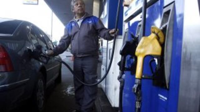 DYN21, BUENOS AIRES 25/12/2016,  LOS PRECIOS DE LA NAFTA Y EL GASOIL PODRu00cdAN SUBIR A PARTIR DE LA