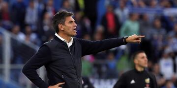GRAF3642\u002E GETAFE, 19/10/2019\u002E- El técnico argentino del Leganés, Mauricio Pellegrino, durante el encuentro correspondiente a la novena jornada de primera división que disputan esta tarde frente al Getafe en el Coliseum Alfonso Pérez de la localidad madrileña\u002E EFE/Kiko Huesca\u002E