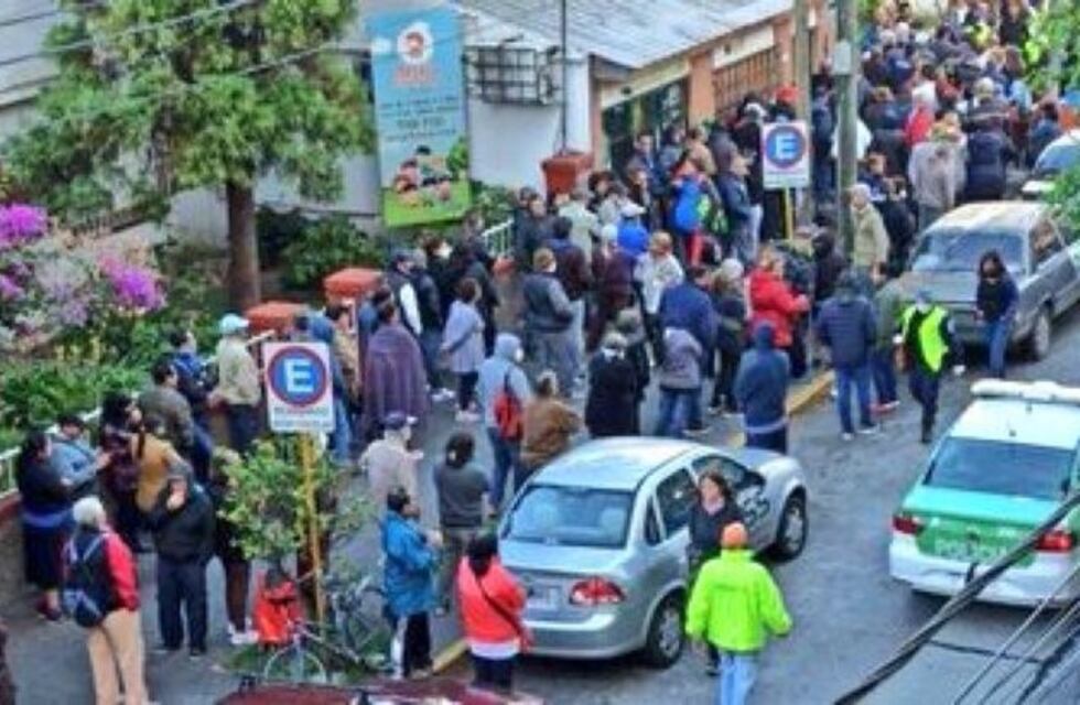 Abren los bancos sábado y domingo y se cobra según la cifra final del DNI