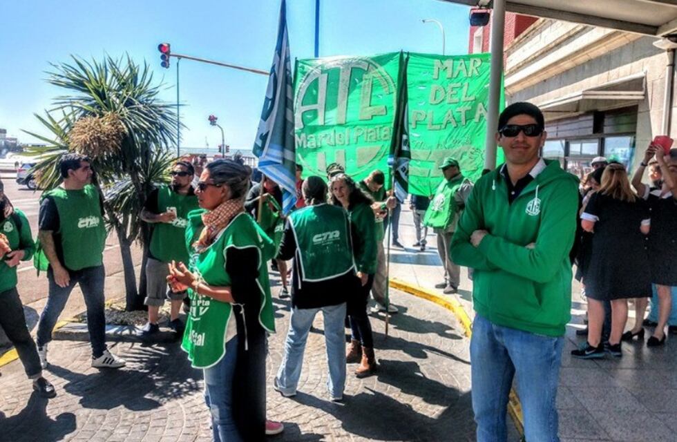 Trabajadores de los hoteles de las Fuerzas Armadas de Mar del Plata pidieron mejoras salariales