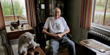 James Peebles smiles at his home in Princeton, N\u002EJ\u002E, after being awarded this year's Nobel Prize in Physics, Tuesday, Oct\u002E 8, 2019\u002E Peebles, of Princeton University, shares the prize with Swiss scientists Michel Mayor and Didier Queloz for their work in understanding how the universe has evolved from the Big Bang and the blockbuster discovery of the first known planet outside our solar system\u002E  (AP Photo/Seth Wenig)
