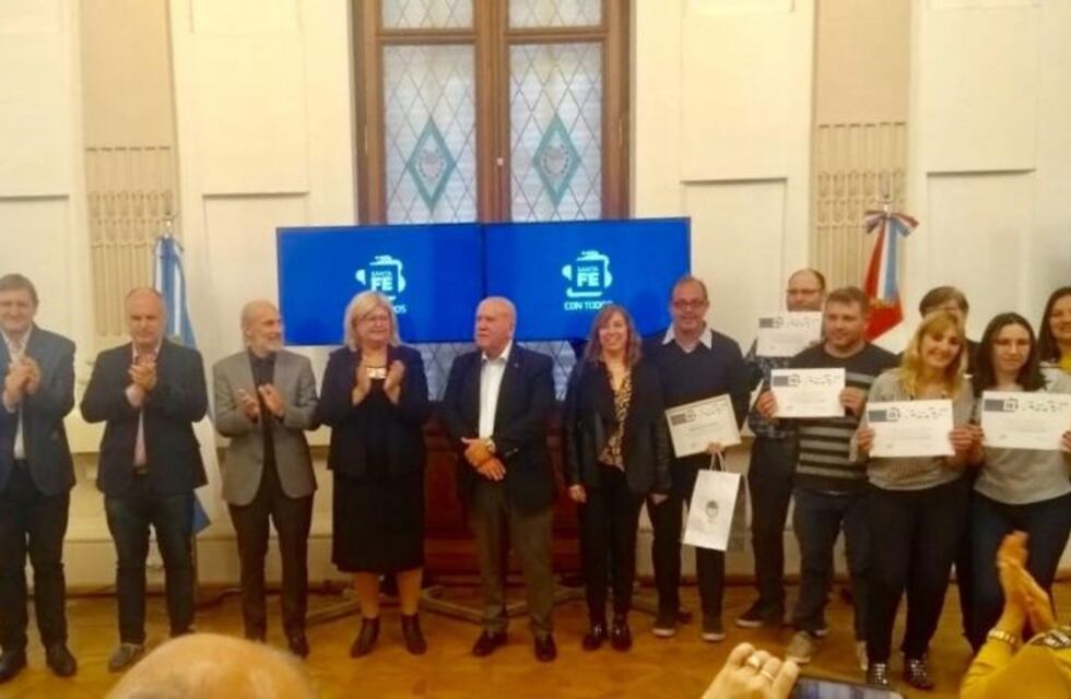 La provincia reconoció a Susana por promover el plan "Vuelvo a Estudiar"