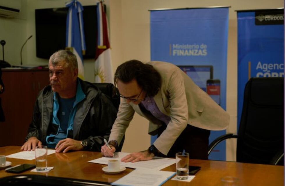 Córdoba: firman convenios para promover la práctica deportiva