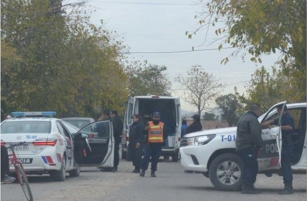 Se sentía mal, se bajó de su vehículo y murió