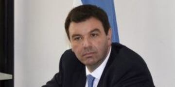 Picture released by Noticias Argentinas, taken on July 11, 2011 showing Argentine Federal judge Ariel Lijo, in Buenos Aires. Lijo abruptly returned from holidays on January 19, 2014 to investigate an accusation against government authorities, made by Arge