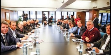 Gobernadores provinciales le dieron un ultimátum al Gobierno\u002E (Web)