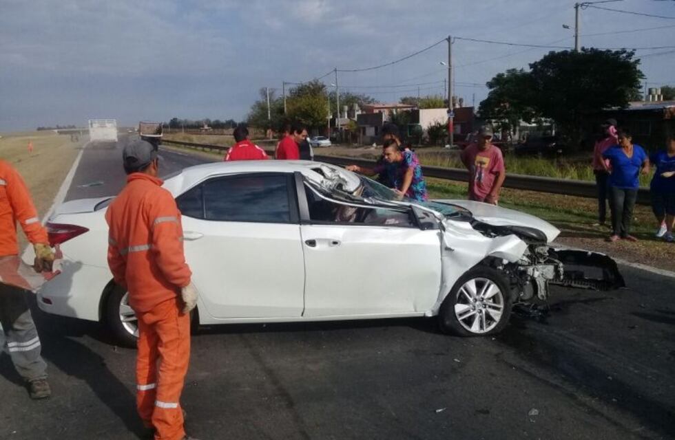 Un conductor resultó herido en la autopista Rosario-Córdoba y se complicó el tránsito