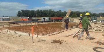 La obra del gasoducto que permitirá que 84 mil nuevos usuarios cuenten con el servicio de una conexión de gas (web)\u002E