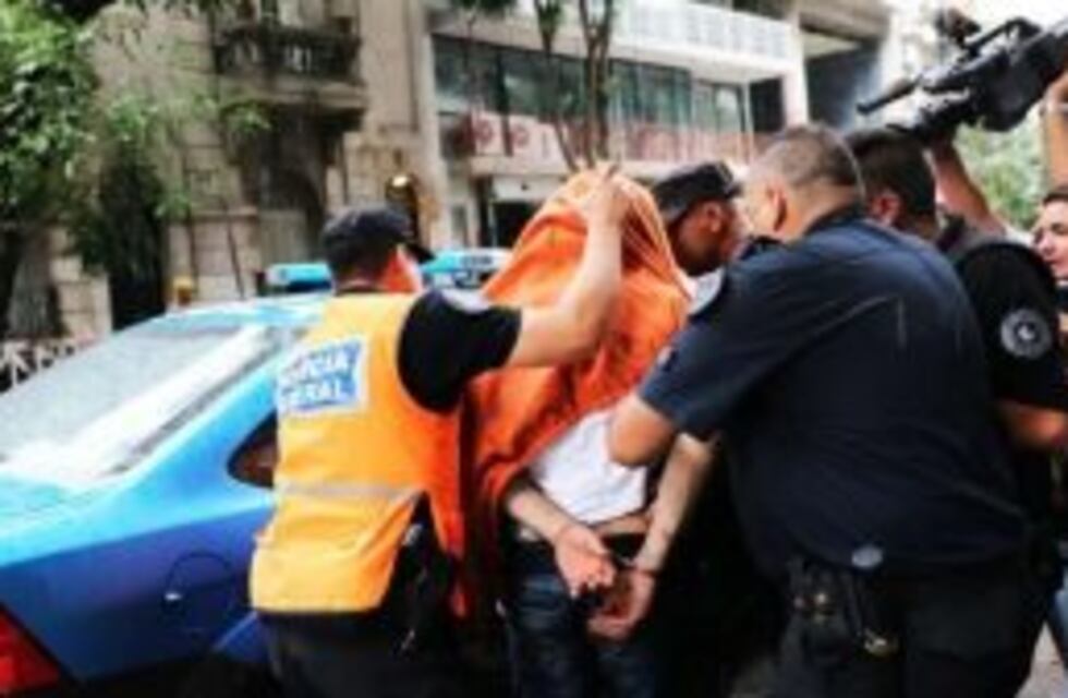 El abogado del anestesista dijo que buscará su excarcelación para enviarlo a un centro de rehabilitación