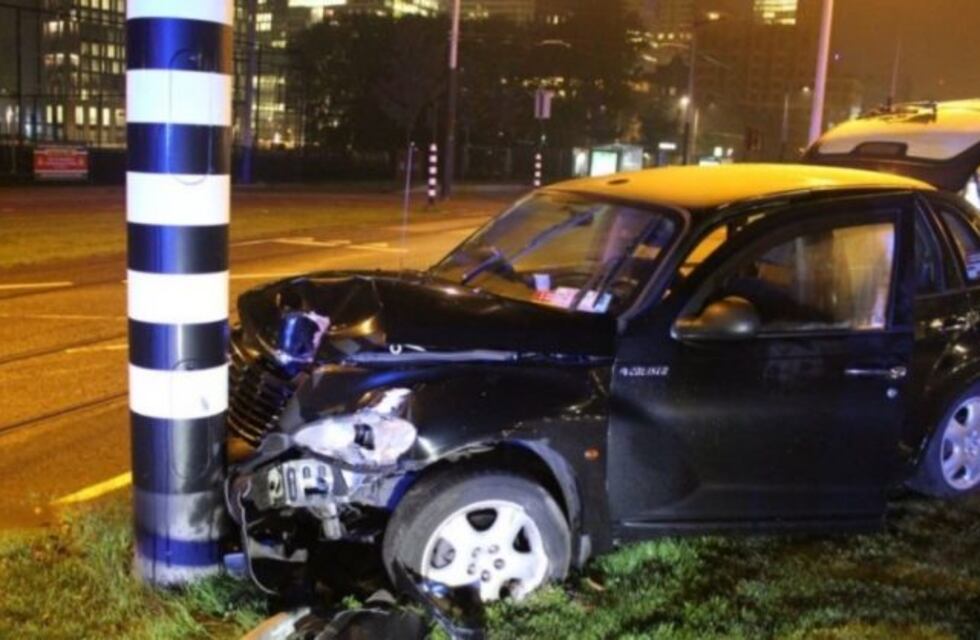 Impactante: Así quedó el taxi en el que viajaba "Kun" Agüero