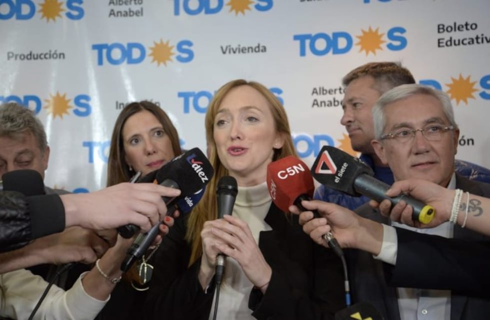 Anabel Fernández Sagasti reconoció su derrota: "La diferencia es irremontable"