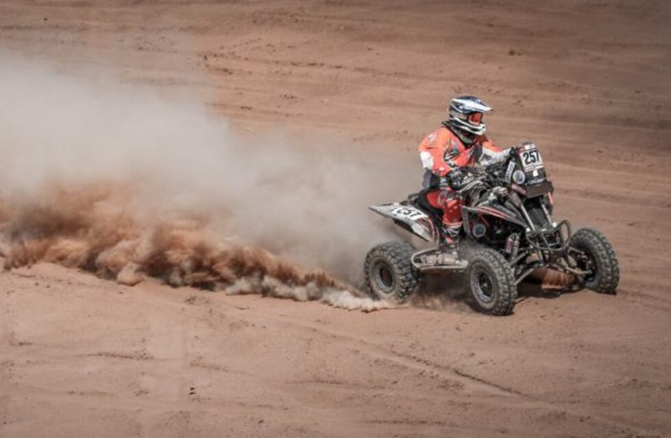 Gustavo Gallego sigue en el podio tras 5 etapas disputadas del Dakar