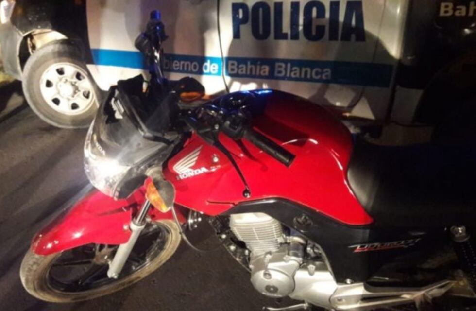 Un menor de 17 años y joven de 19 heridos en un accidente de tránsito