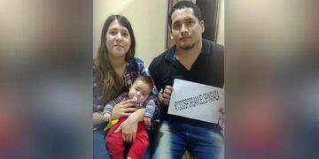 Samuel y su familia (Facebook)\u002E