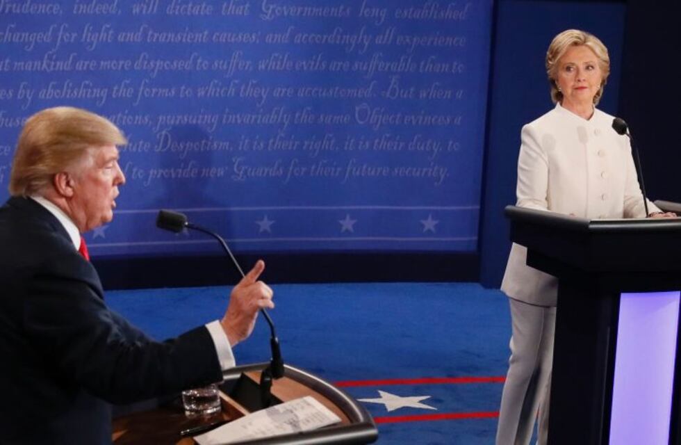 Trump dijo que no sabe si
reconocerá una victoria
electoral de Clinton