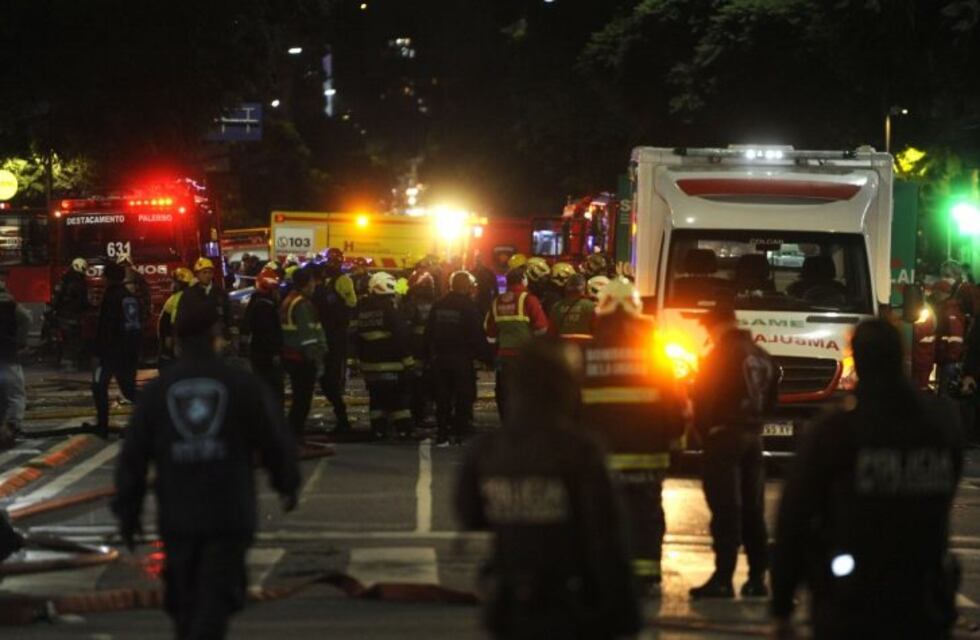 Diagnosticaron con coronavirus a un Bombero herido en el incendio de Villa Crespo