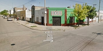 Los dos arrestos se produjeron en la esquina de Alvear y Juan B\u002E Justo\u002E (Street View)