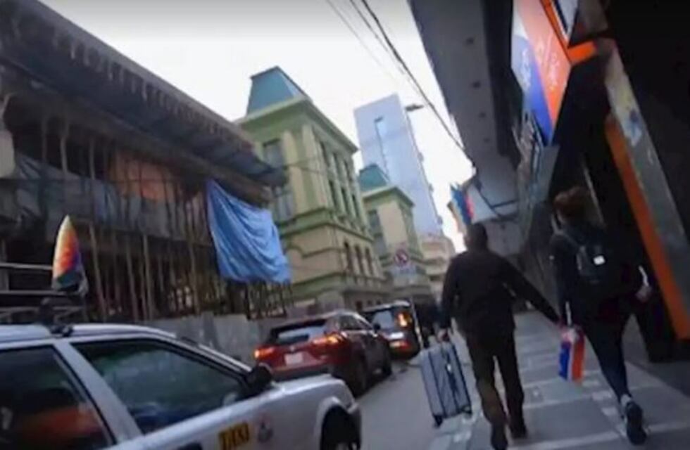 Bolivia: periodistas argentinos fueron evacuados en camionetas tras recibir amenazas