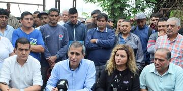 El intendente estuvo acompañado por la diputada Sonia Torres; el secretario de Hacienda José Martínez  y funcionarios municipales