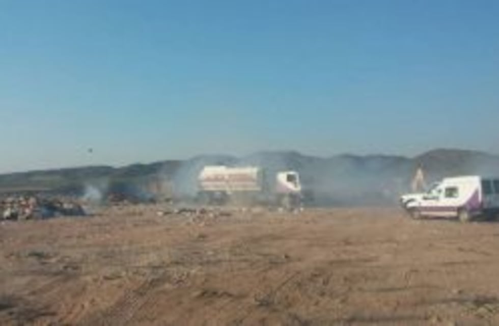 Se incendió "El Pozo" y provocó una densa nube de humo en Godoy Cruz