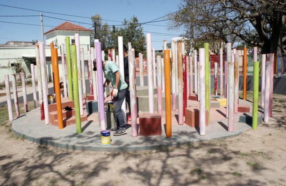 Arroyito: siguen recuperando las plazas de la ciudad