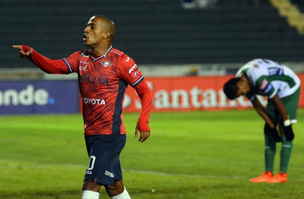 Un futbolista brasileño se cansó de recibir insultos racistas y se fue de la cancha