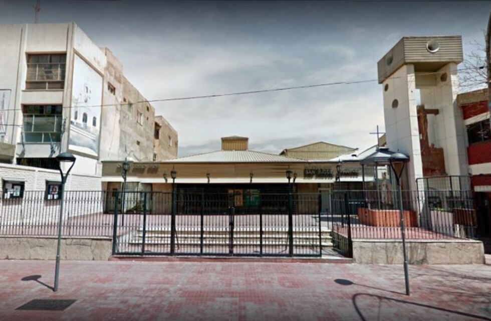 Delincuentes ingresaron a la iglesia San Miguel y se llevaron hasta los copones sagrados