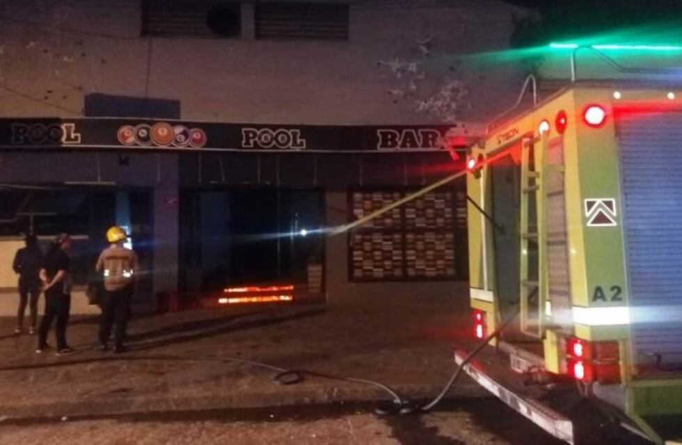 Un local se incendió en el centro de Resistencia
