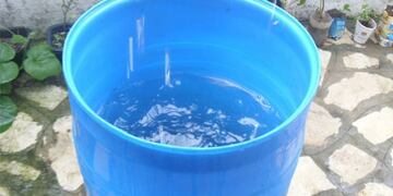 El bebé cayó a un balde de agua\u002E