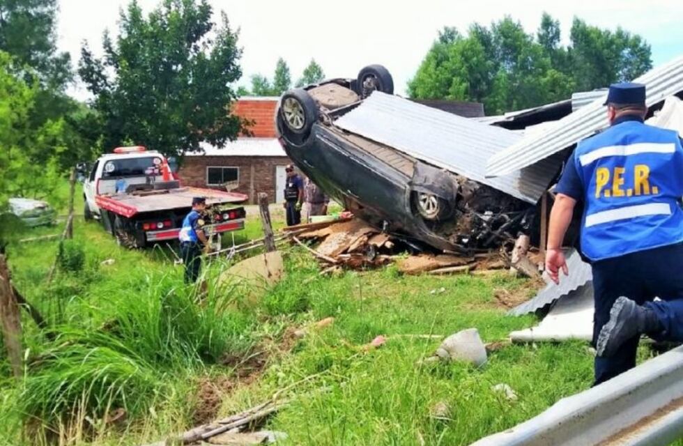 Despiste y vuelco en la ruta nacional 12